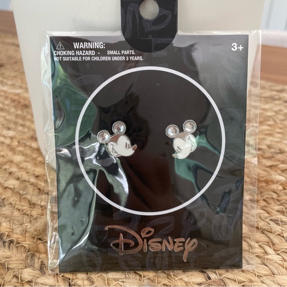 Disney MICKEY MOUSE 2024 Aldi Collab Mickey shaped Earrings set Limited … - Picture 5 of 8